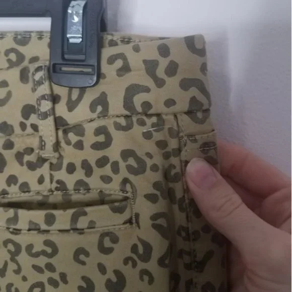 NYDJ ami skinny jeans Sierra Jag animal print jeans size 10 and 12 - Picture 13 of 16